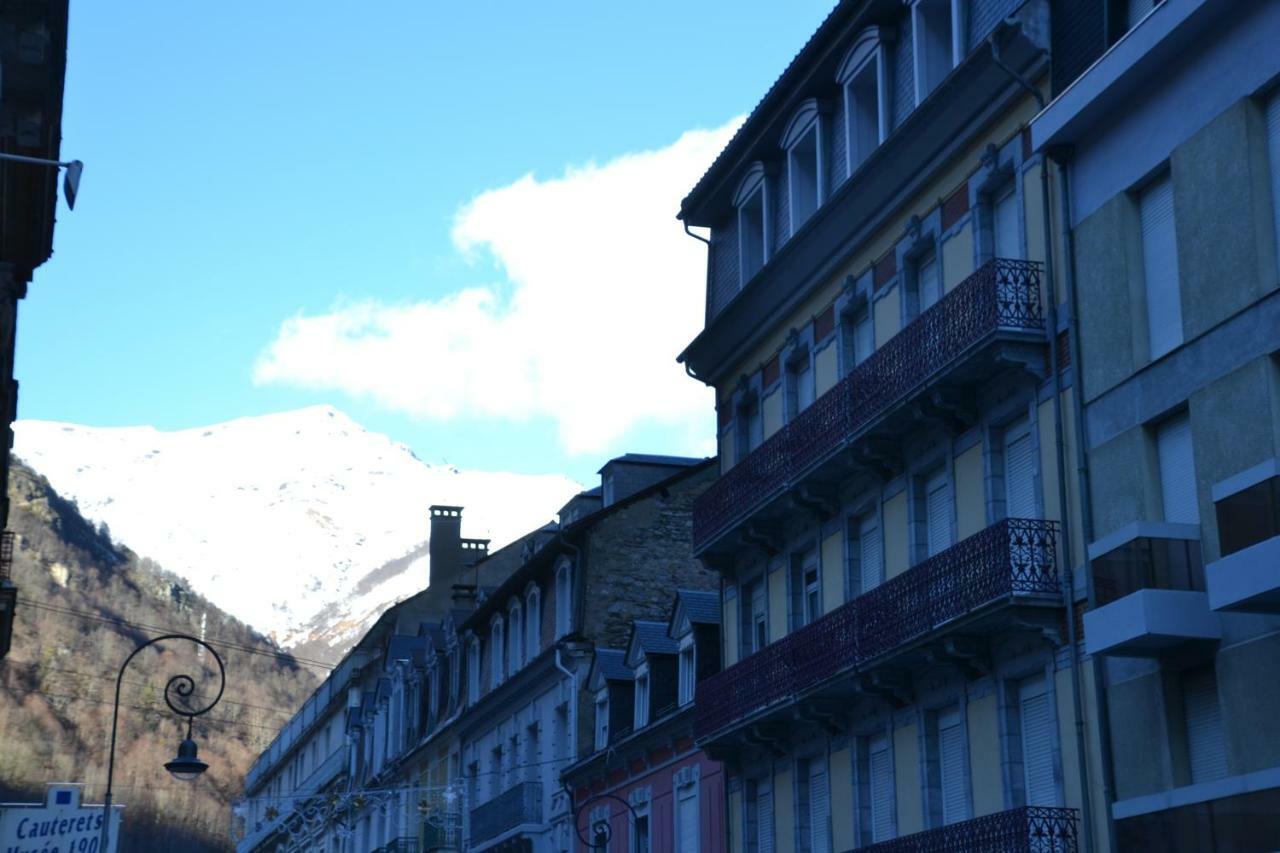 Petit Studio Dans Immeuble De Caractere Apartman Cauterets Kültér fotó